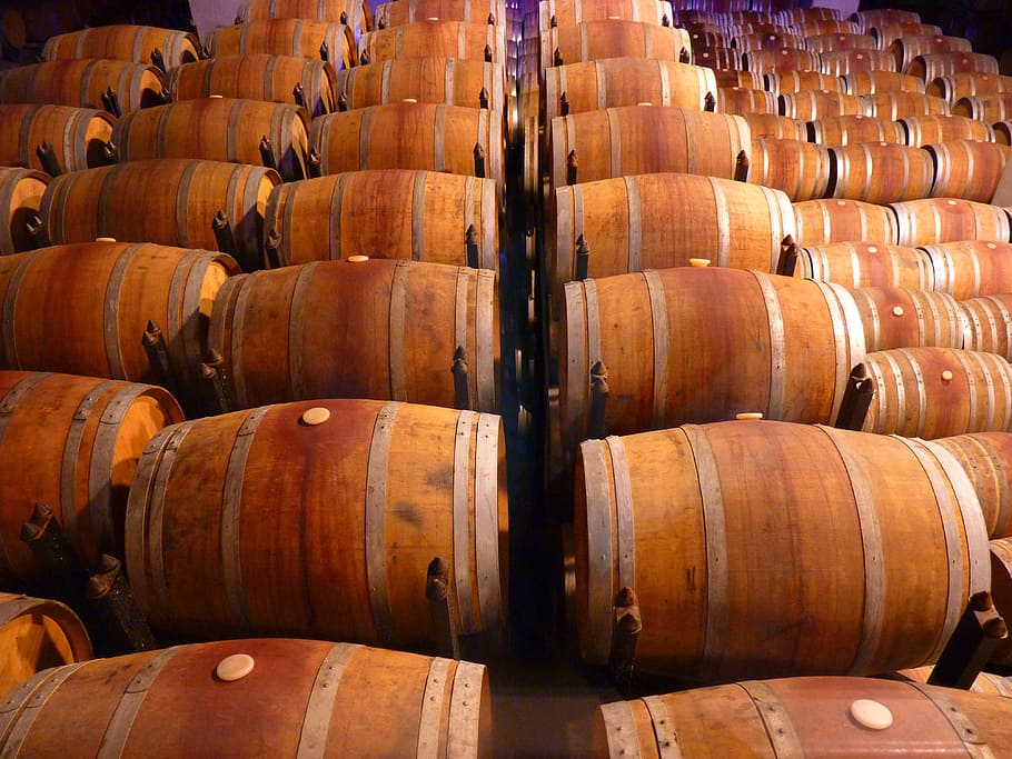 brown, wooden, barrels, arranged, barrel, wine, wine barrels, drink, alcohol, cellar