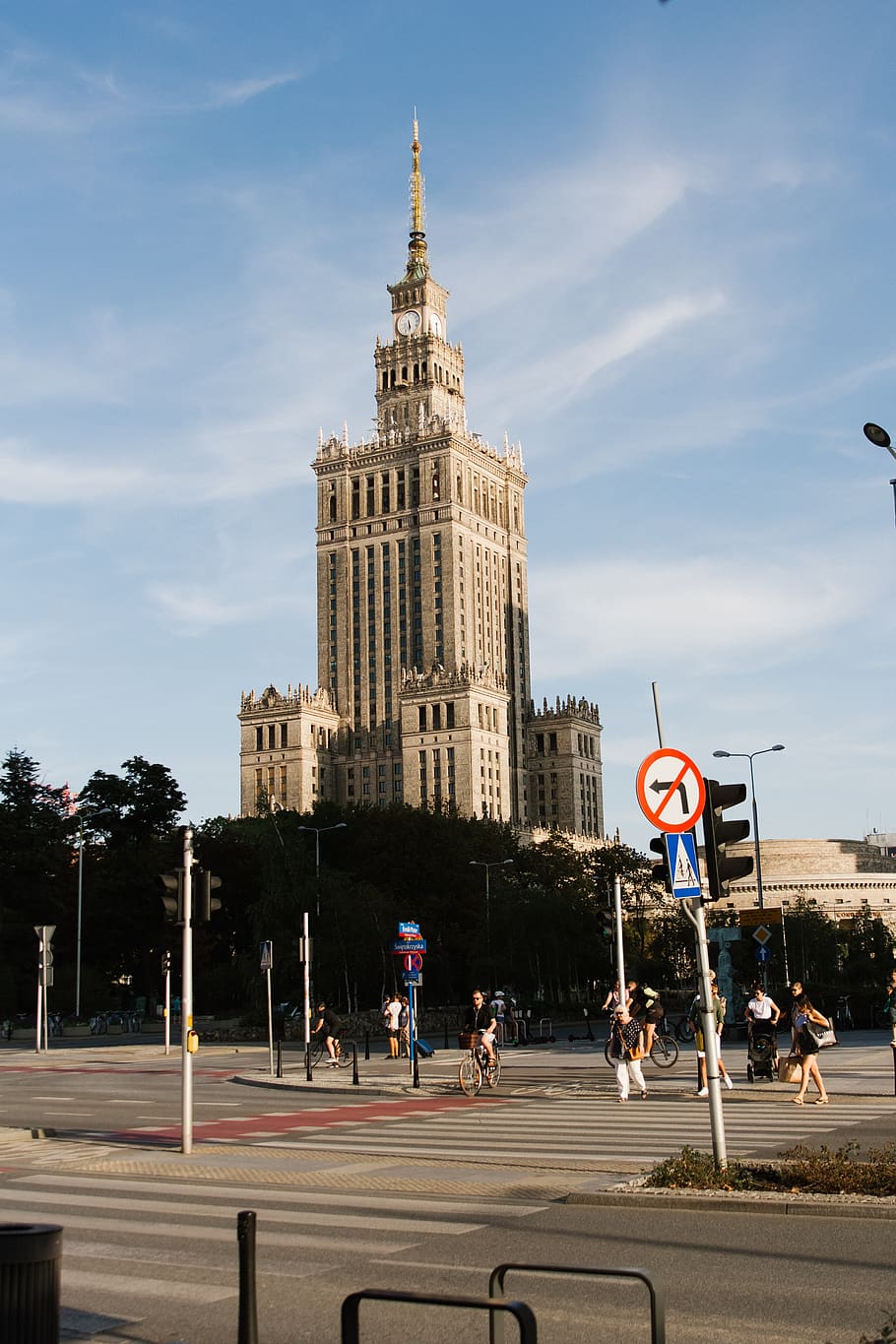 Varsovia, Polonia, el palacio de la cultura y la ciencia, palacio, cielo, monumento, ciudad, edificio, viajes, turismo - Pxfuel