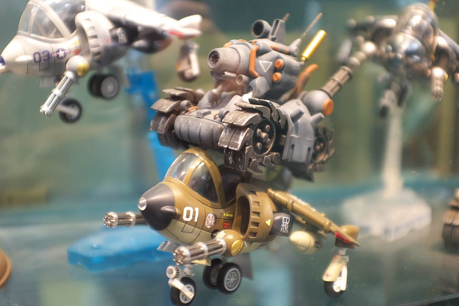 model, hands to do, tank, aircraft, metal slug, focus on foreground, technology, day, close-up, water