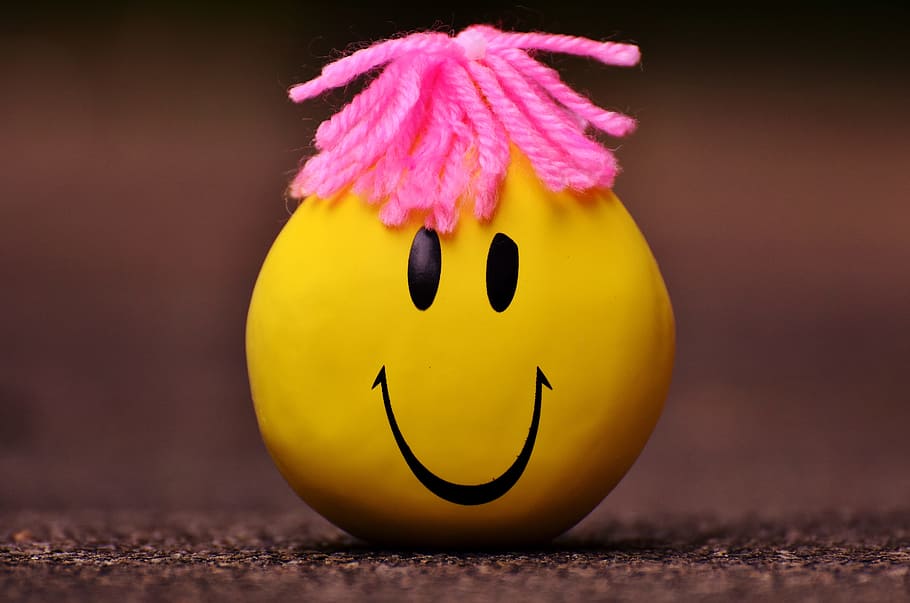 dekorasi cetak emoji smiley, smiley, emoji, cetak, dekorasi, bola anti-stres, pengurangan stres, uleni, lucu, kuning