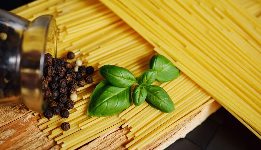 green, leaves, top, uncooked pasta, spaghetti, basil, noodles, pasta, italian, mediterranean