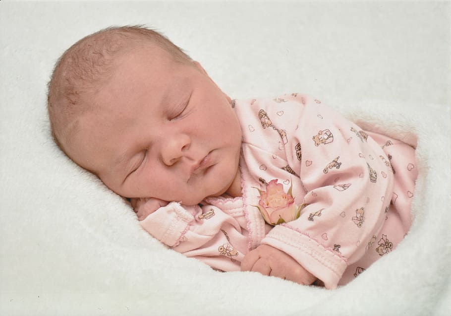closeup, fotografi, bayi, mengenakan, pink, sleeper, kelahiran, bayi baru lahir, gadis, selimut