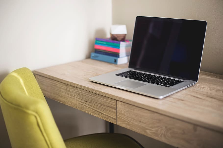 mesa de madeira macbook, MacBook, De madeira, Mesa, negócios, laptop, computador, escritório, dentro de casa, tecnologia