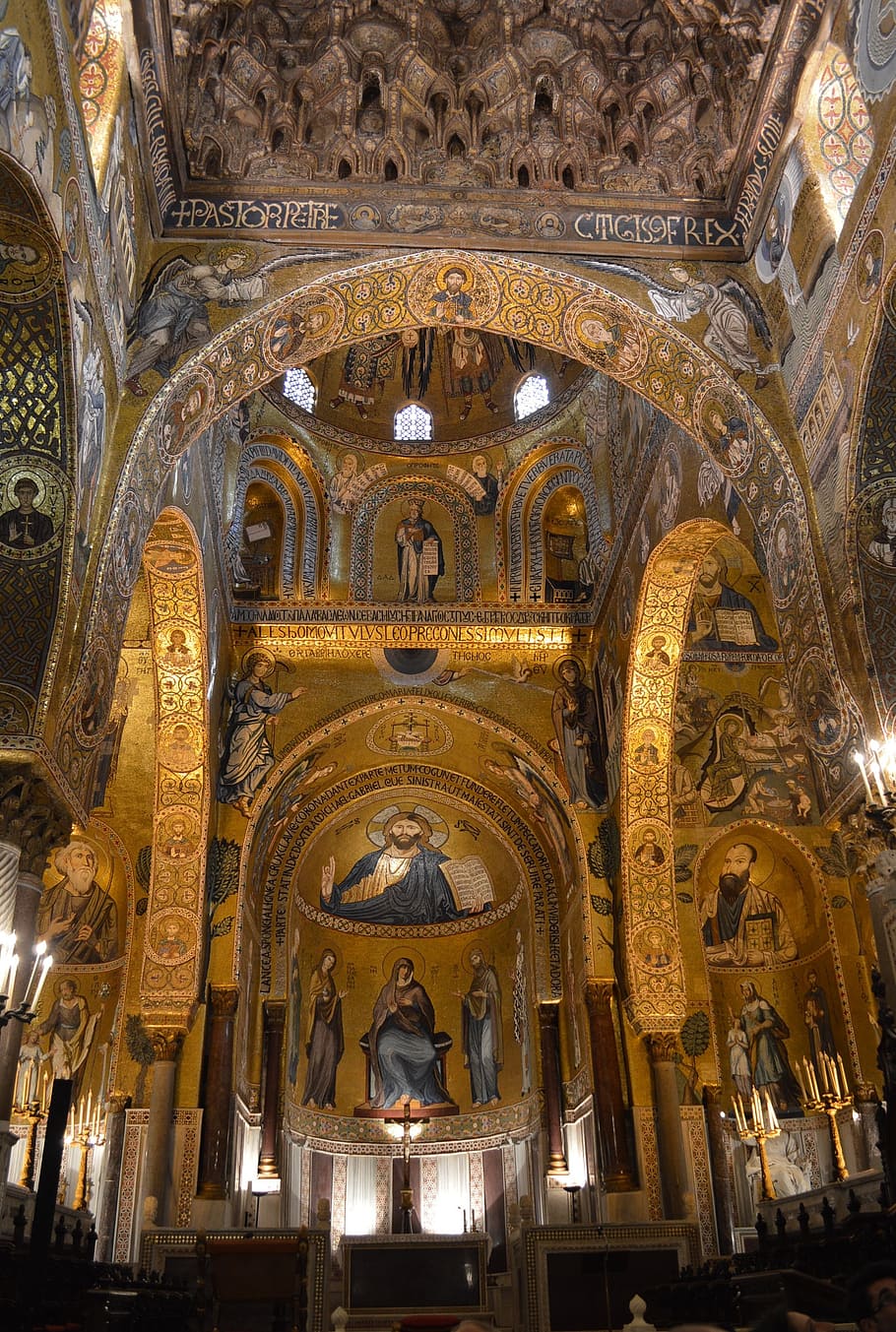 Palermo, Sicilia, capilla palatina, iglesia, monumento, arquitectura, estructura construida, creencia, vista de ángulo bajo, lugar de culto