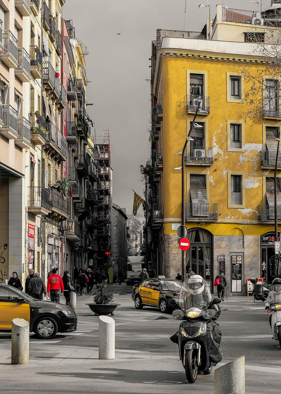 selective-color, yellow, building, street, megalopolis, road, city, traffic, motorcycle, pavement