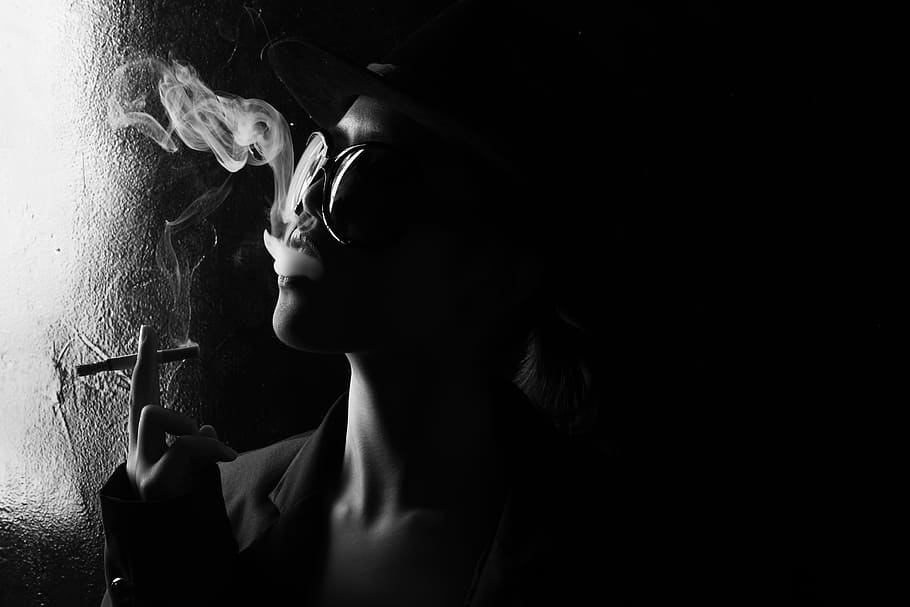 hitam, rokok, gelap, asap, profil, fotografi potret, wanita, foto artistik, tertembak di kepala, satu orang