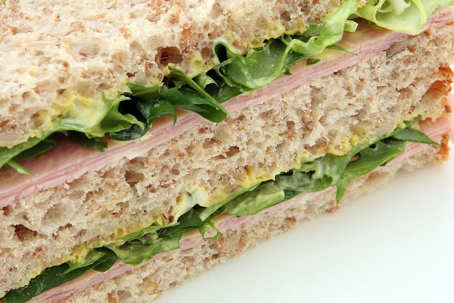 foto close-up, sandwich ham, diisi, selada, nafsu makan, roti, coklat, kalori, katering, selulit