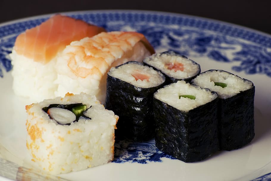 sushi, white, blue, ceramic, plate, selective, focus, maki, rolls, rice