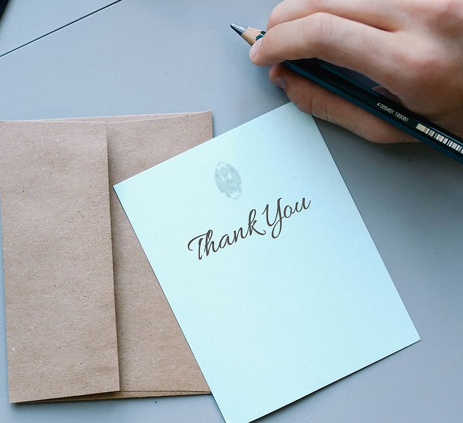 tarjeta de agradecimiento, gracias, tarjeta, mensaje, nota, agradecimiento, agradecido, gratitud, mano, escribir
