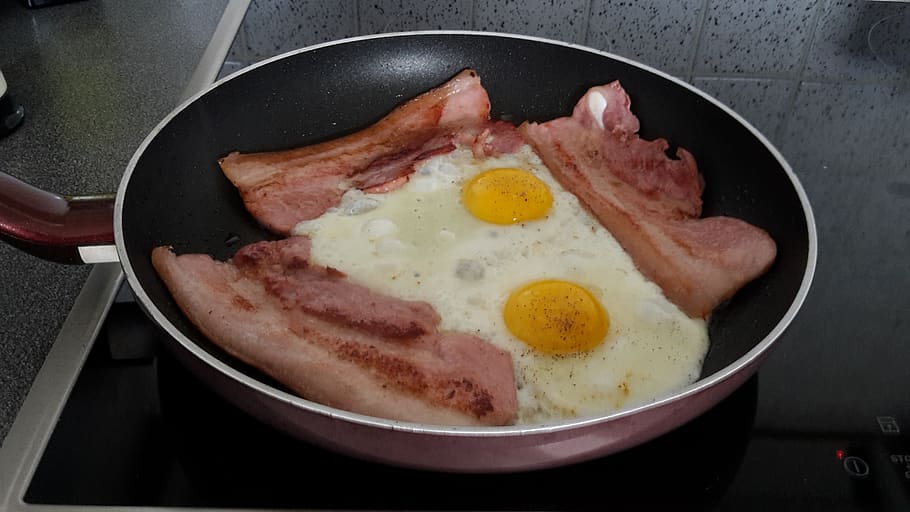 fricassee, eggs, yellow, white, bacon, fried œufs, egg, fried egg, fried, kitchen utensil