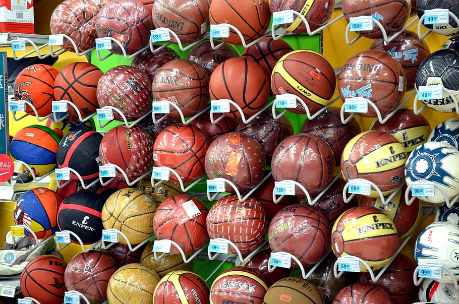 koleksi tampilan bola olahraga, bola, olahraga, dinding, bola basket, sepak bola, penjualan, permainan, toko, sekelompok besar objek