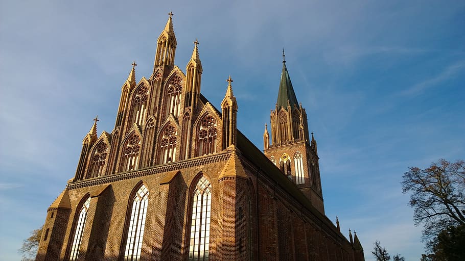 ノイブランデンブルク, 聖マリア教会, コンサート教会, 建築, ゴシック様式のレンガ, 歴史的に, コンサートホール, 青い空, 空, 構築された構造
