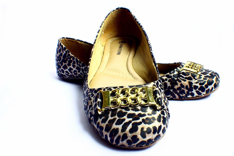par, couro de leopardo preto e marrom, apartamento, sapatos, sapatilha, sapato, fêmea, moda, moda feminina, estampa animal
