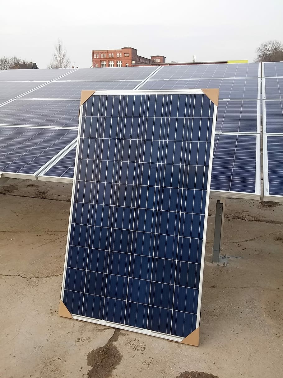Energia solar fotovoltaica, sol, solar, azul, planta fotovoltaica, módulo fotovoltaico, célula solar, altenburg, energia renovável, frente