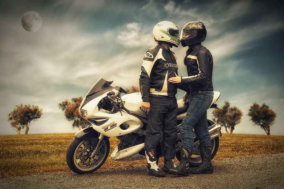 motocicleta, motociclistas, casal, amor, pessoas, transporte, nuvem - céu, modo de transporte, céu, veículo terrestre