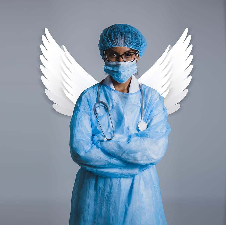wanita, mengenakan, biru, setelan operasi, malaikat pelindung, dokter, kesehatan, malaikat, perawat, medis