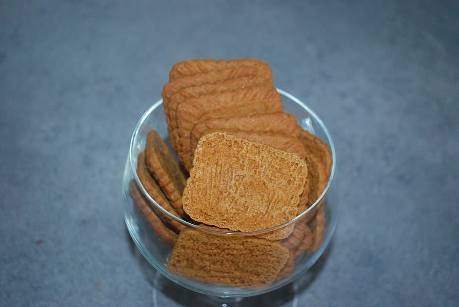 speculaas, biscuit, dessert, eat, gluttony, cakes, sweetness, gourmand, food, food and drink