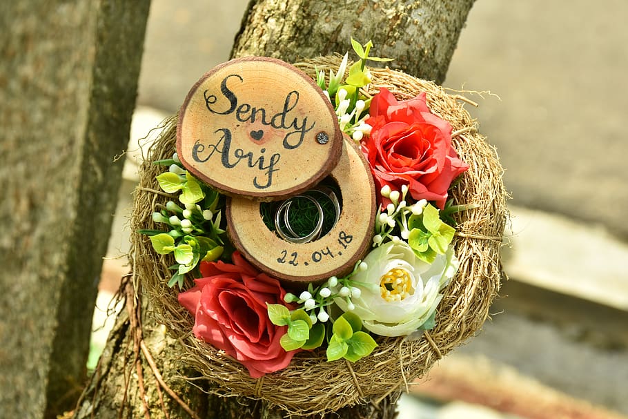 anillo nido, anillo, pareja, flores, joyas, compromiso, amor, matrimonio, boda, felicidad