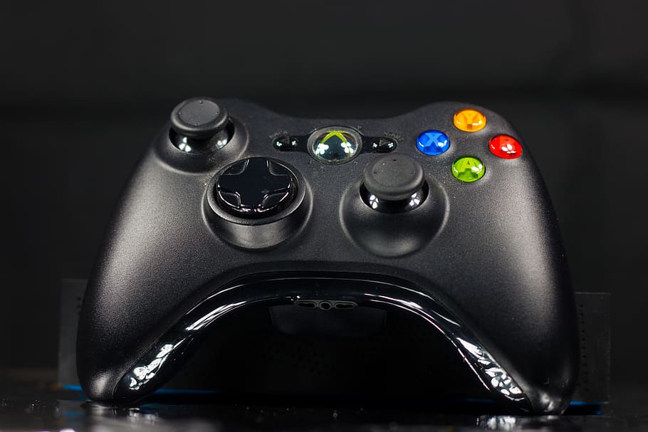 microsoft, xbox360, xbox, controller, indoors, technology, close-up, control, black color, domestic room