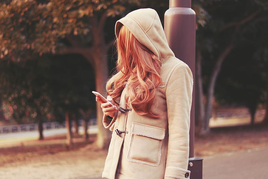 blonde, hair woman, wearing, gray, hoodie jackety, blonde hair, woman, hoodie, women, outdoors