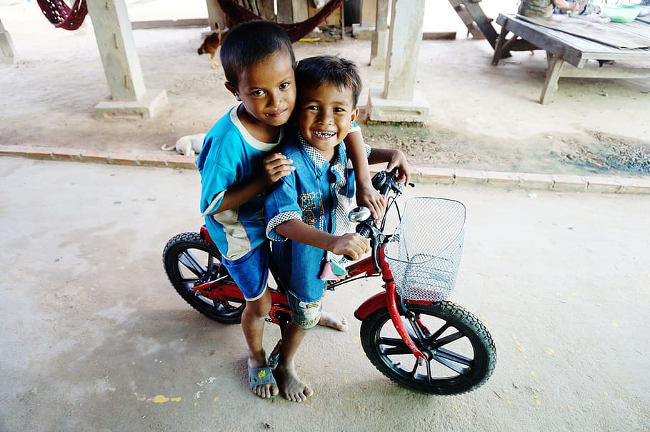 Cambodia, Village, Countryside, kid, child, volunteer, volunteering, boy, poor, barefoot