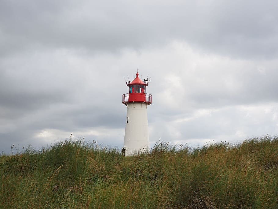 white, red, lighthouse, cloudy, sky, white lighthouse, lighthouse list west, list west, sylt, elbow