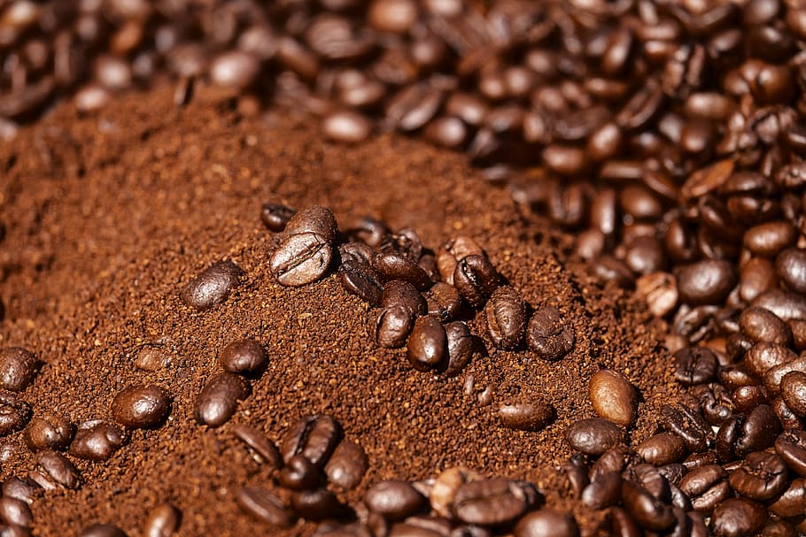 Foto de primer plano, granos de café, café, frijoles, cafeína, molido, café molido, café en polvo, tostado, aroma