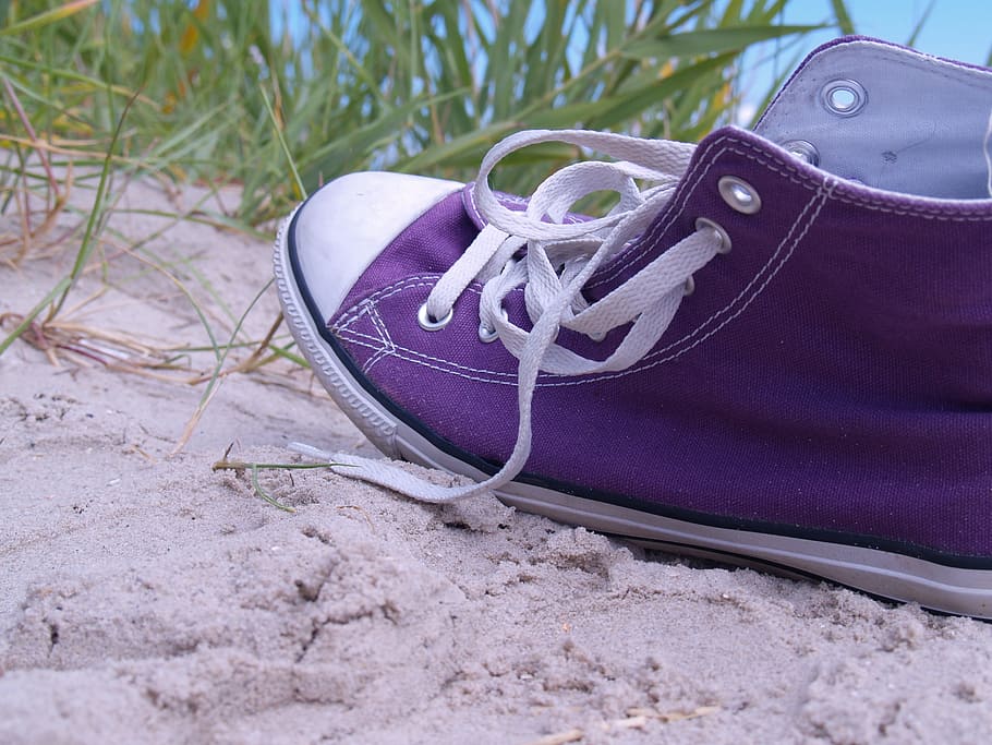 purple high-top shoe, Chuck'S, Sneaker, Beach, Sport Shoe, converse, adrift, shoe, lost, sand