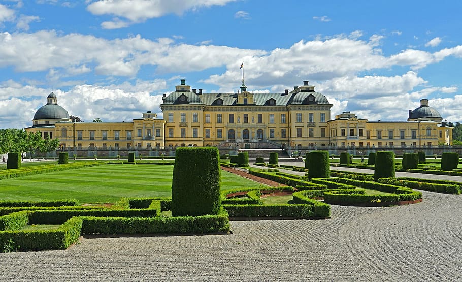palacio de drottningholm, lado del jardín, schlossgarten, simétrico, palacio real, monarquía, suecia, residencia, familia real, señorial