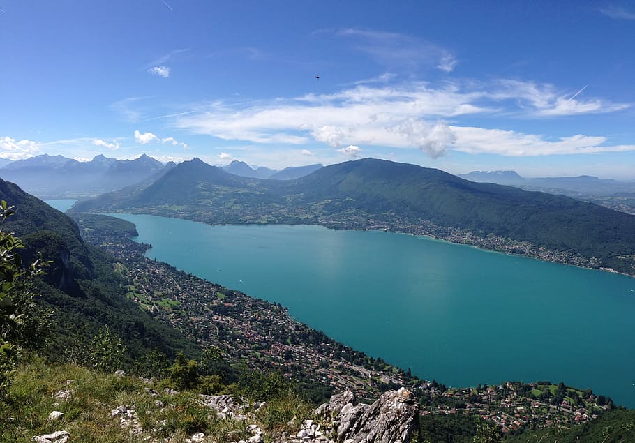 aerial, photography, body, water, surrounded, mountains, daytime, annecy, lake, mountain