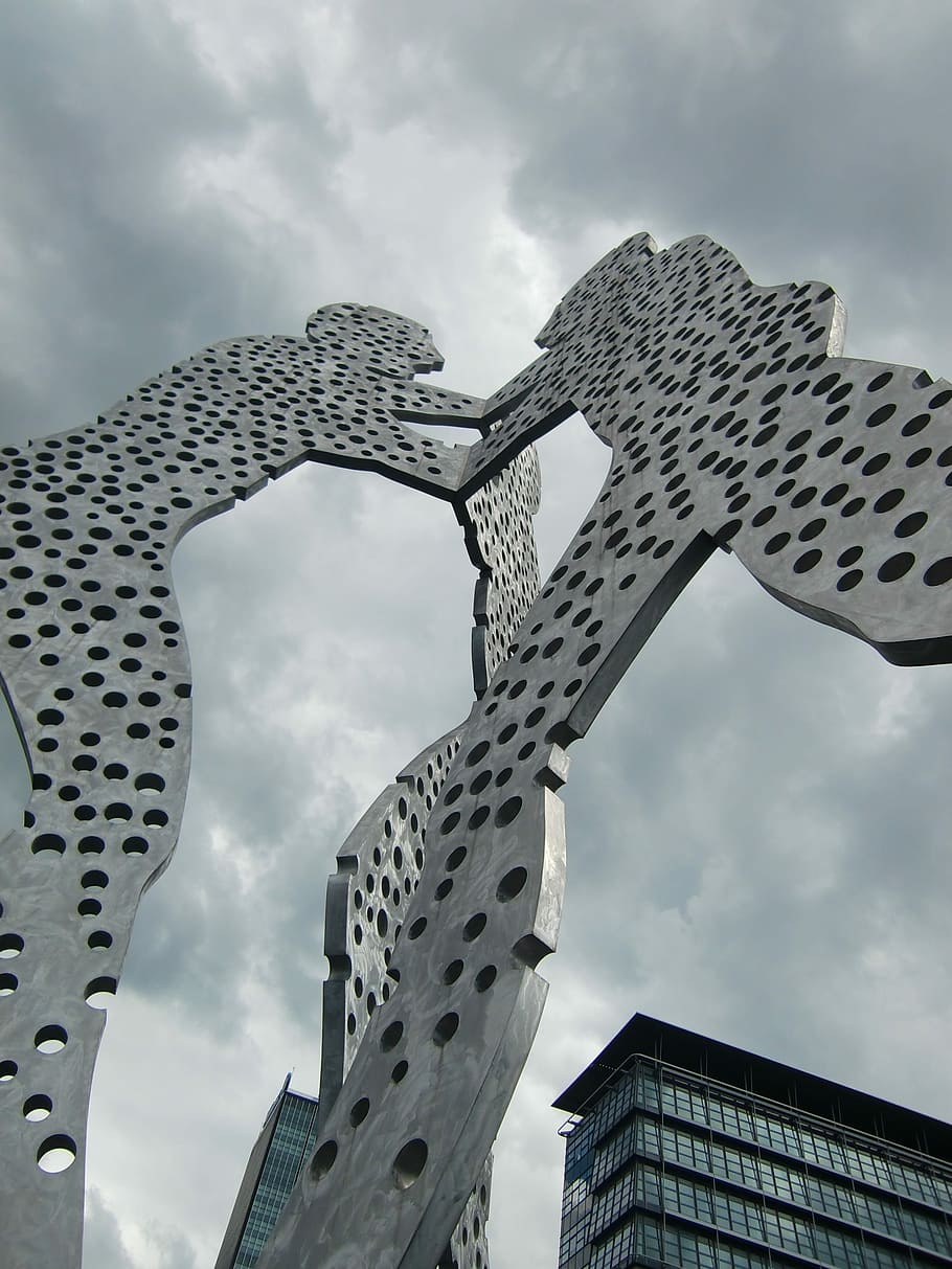Berlim, Molecule Man, Spree, Treptow, escultura, obra de arte, Friedrichshain, Parque Treptower, Kreuzberg, arte moderna