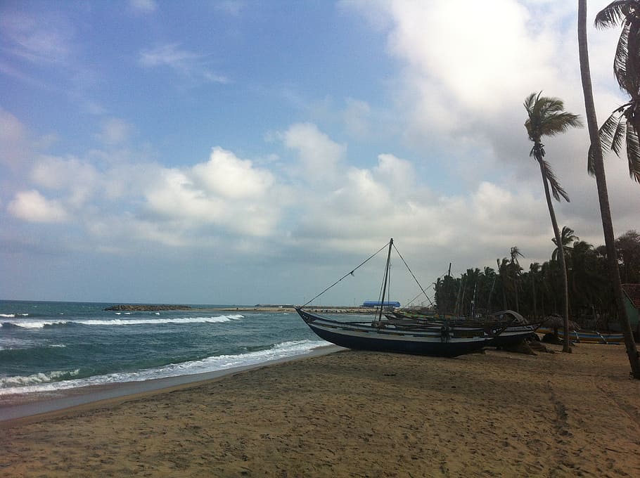 pantai timur, Sri Lanka, pemandangan sore hari, perahu terdampar, perahu, samudra, laut, pantai, pemandangan laut, langit