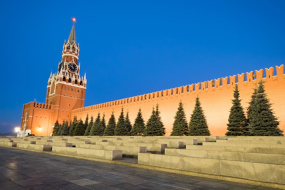 moscow, russia, kremlin, red square, saviour tower, wall, walls, power, night, sky