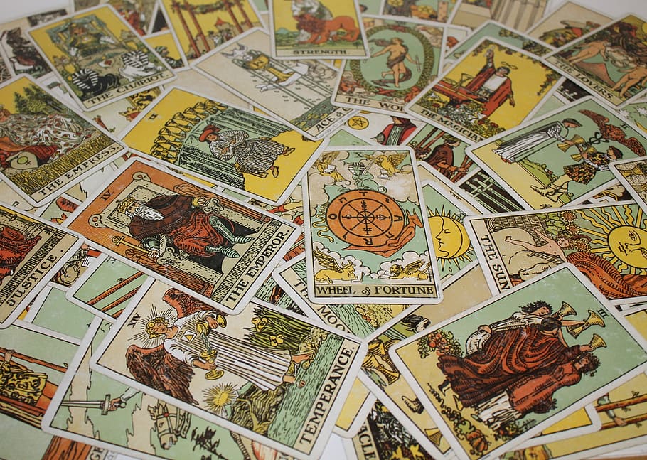banyak kartu tarot, kerajinan, tarot, ramalan, roda keberuntungan, esoteris, bimbingan, di dalam ruangan, tidak ada orang, pilihan
