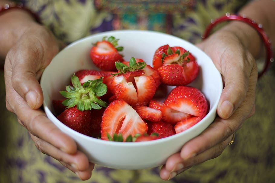 strawberry, fruits, healthy food, fruit, red, healthy, food, healthy foods, green, fresh