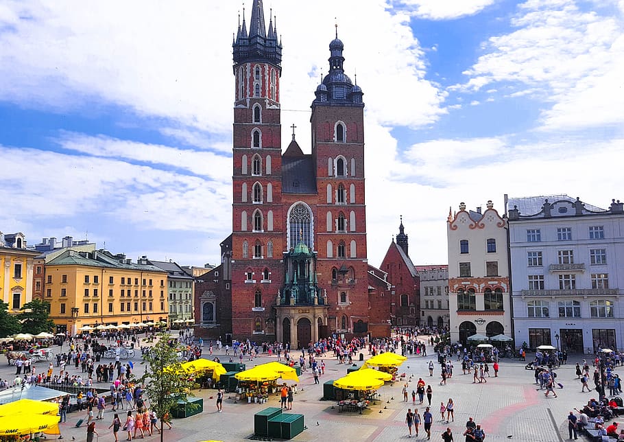 krakow, st mary's church, historic center, poland, church, architecture, cracow, historically, city, space