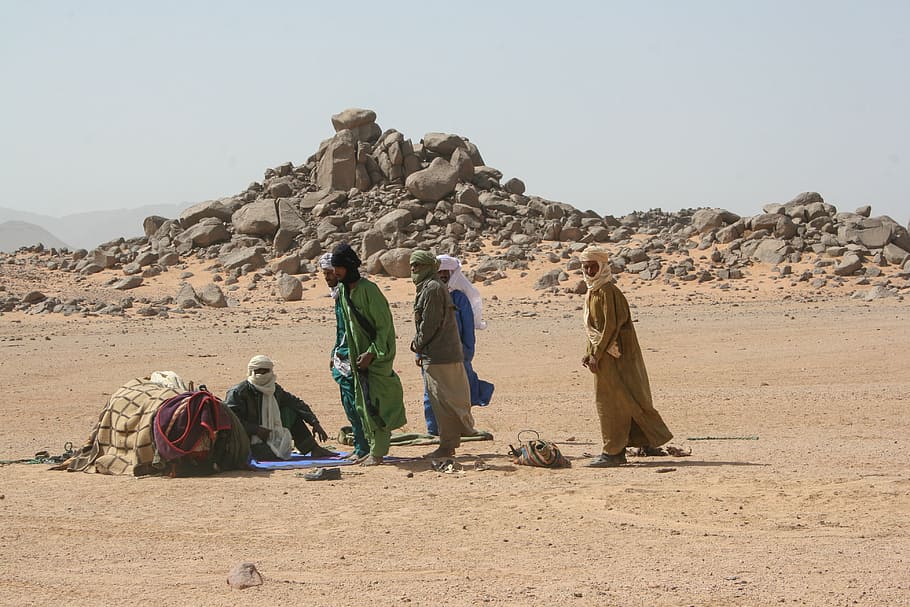 algeria, sahara, tuareg, men, mutual aid, group of people, land, sky, desert, nature
