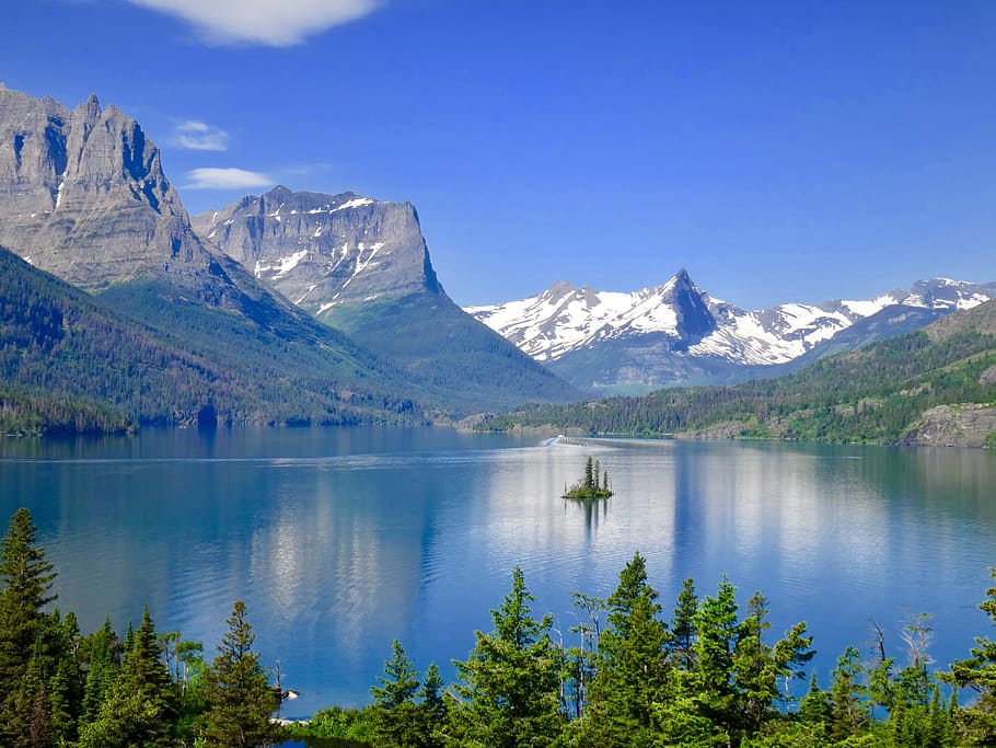 green, leafed, tree, river, saint mary lake, wild goose island, glacier national park, lake, mountain, island