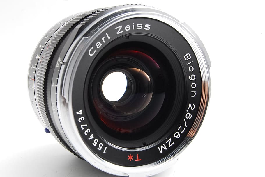 carl zeiss 28mm, repair record, repair of lens, photography themes, camera - photographic equipment, lens - optical instrument, photographic equipment, technology, studio shot, camera