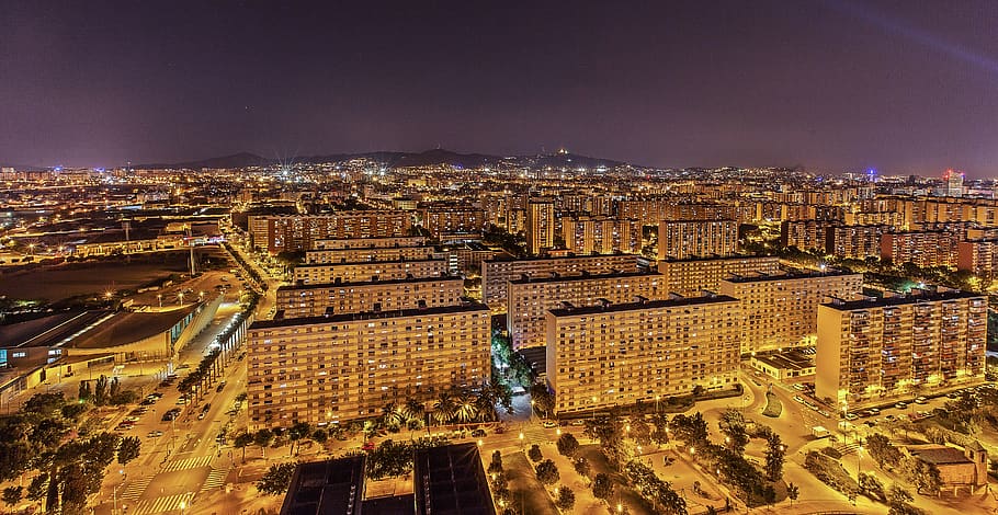 cidade, tráfego, estrada, viagem, paisagem urbana, Barcelona, ​​Espanha, pueblo espagnol, torre hesperia, noite