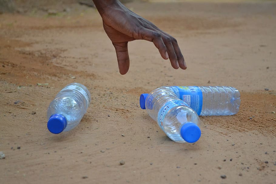 pasir, pantai, badan air, samping, hiburan, botol air, botol plastik, lingkungan, tangan afrika, hitam