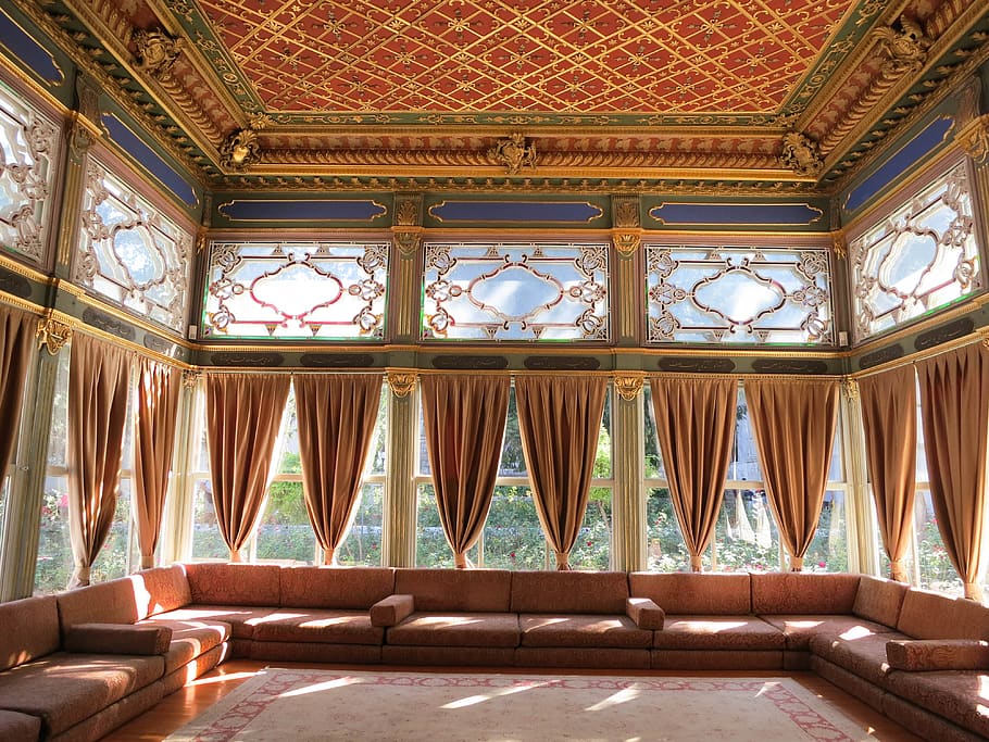 rug, couches, curtains, drapes, windows, ceiling, TopkapÄ± Palace, Istanbul, Turkey, indoors