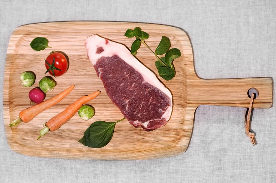 striploin, grain-fed, beef, food, food and drink, freshness, herb, wood - material, cutting board, meat