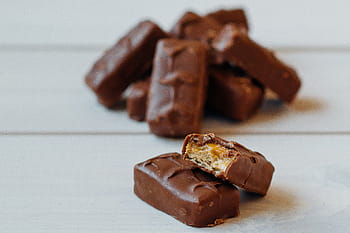 chocolate-bar-dessert-sweets-treats-royalty-free-thumbnail.jpg