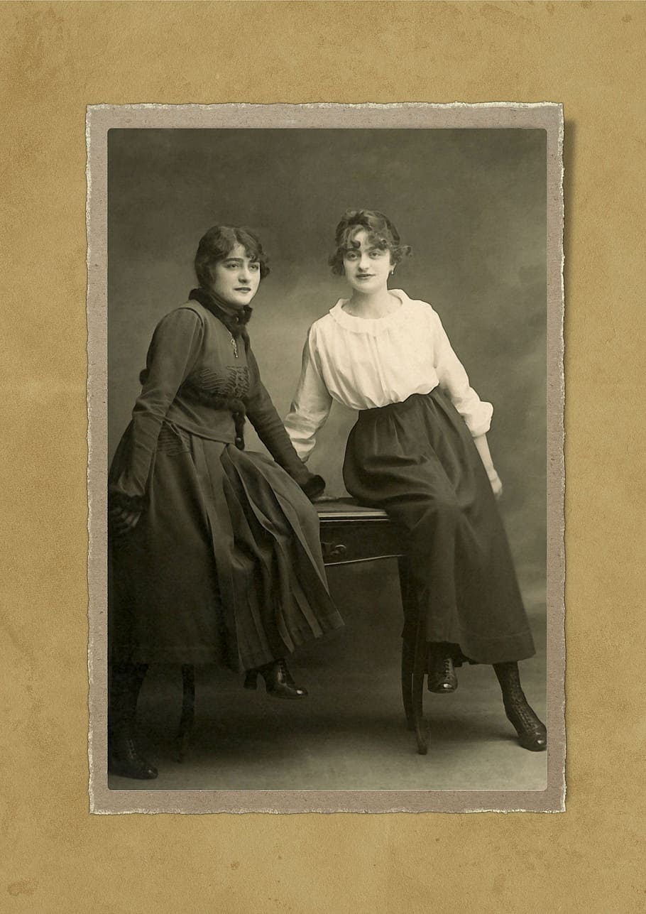 grayscale photo, two, women, lady, girl, woman, 1920, portrait, old, fashion