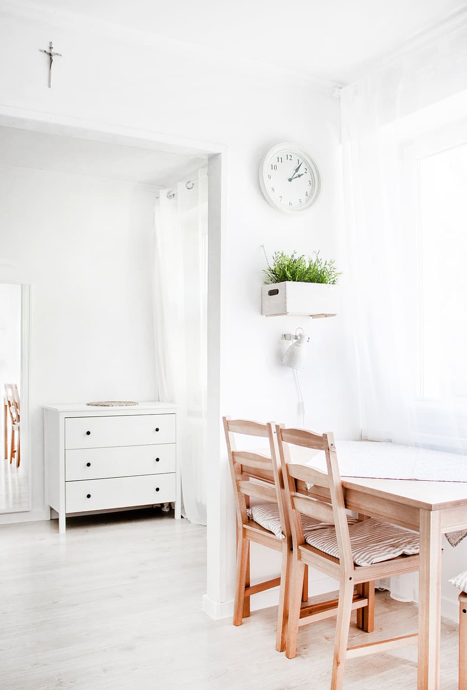 office, minimal, white, chair, desk, clock, drawers, plant, window, seat