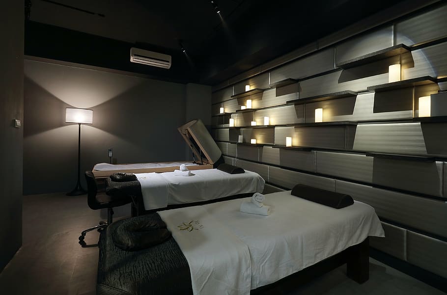 empty massage room, cosmetology, luxury grand formosa regent, hot springs, indoor, design, massage, relax, lighting equipment, furniture
