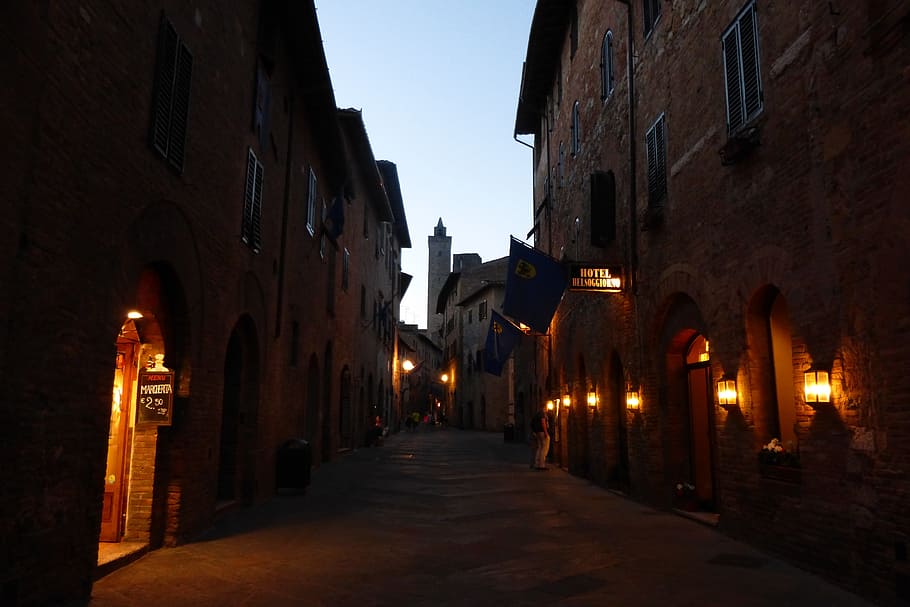 Italia, Cahaya, Jalan, Penerangan Jalan, Lampu, fasad, malam, suasana hati, kota tua, arsitektur