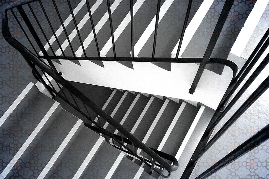 Серая Лестница Фото