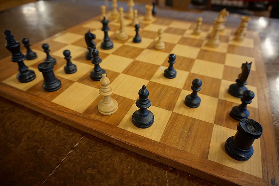 chess, play, chess board, chess game, strategy, figures, chess pieces, think, king, board game